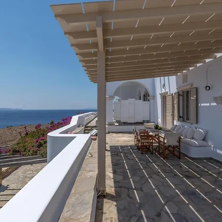 La Chapelle Est In Tinos